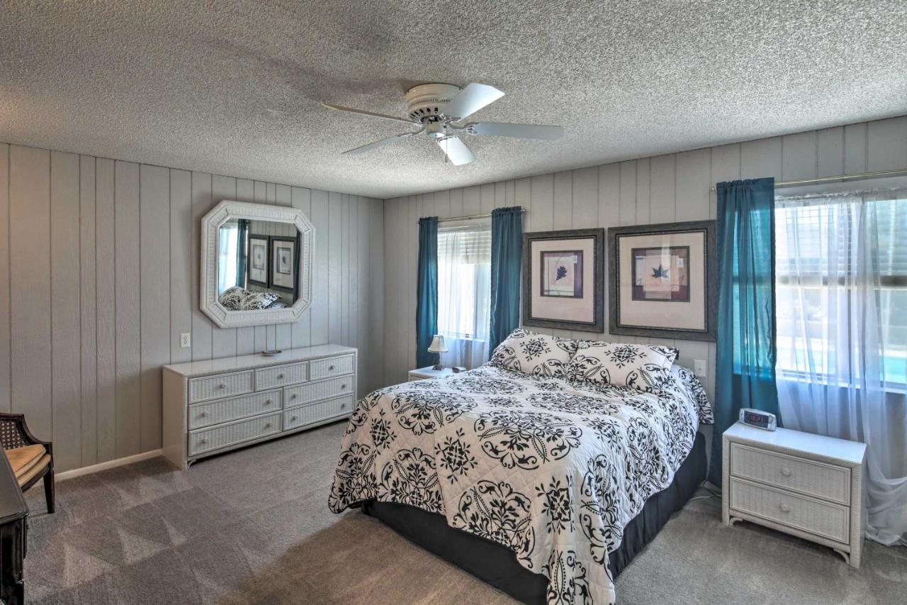 Lake Havasu Home With Pool - 2 Miles To Waterfront! Lake Havasu City Exterior photo